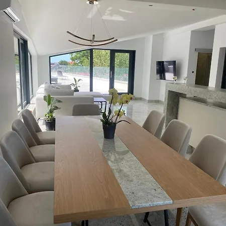 Apartamenty Amadeus Mare Rowy  Exterior photo